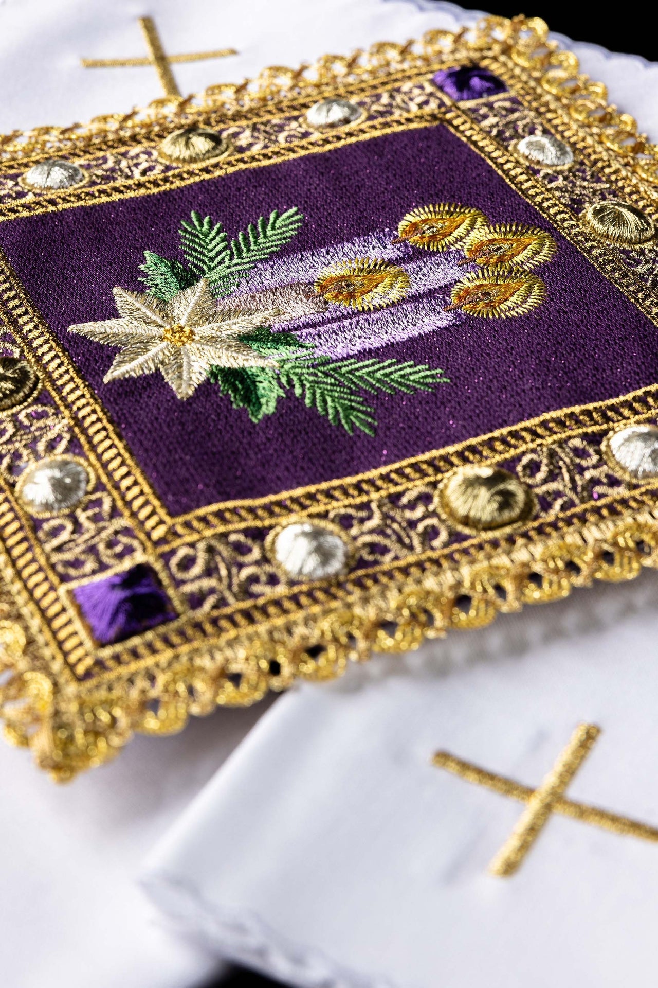 Juego de Altar Bordado para el Adviento