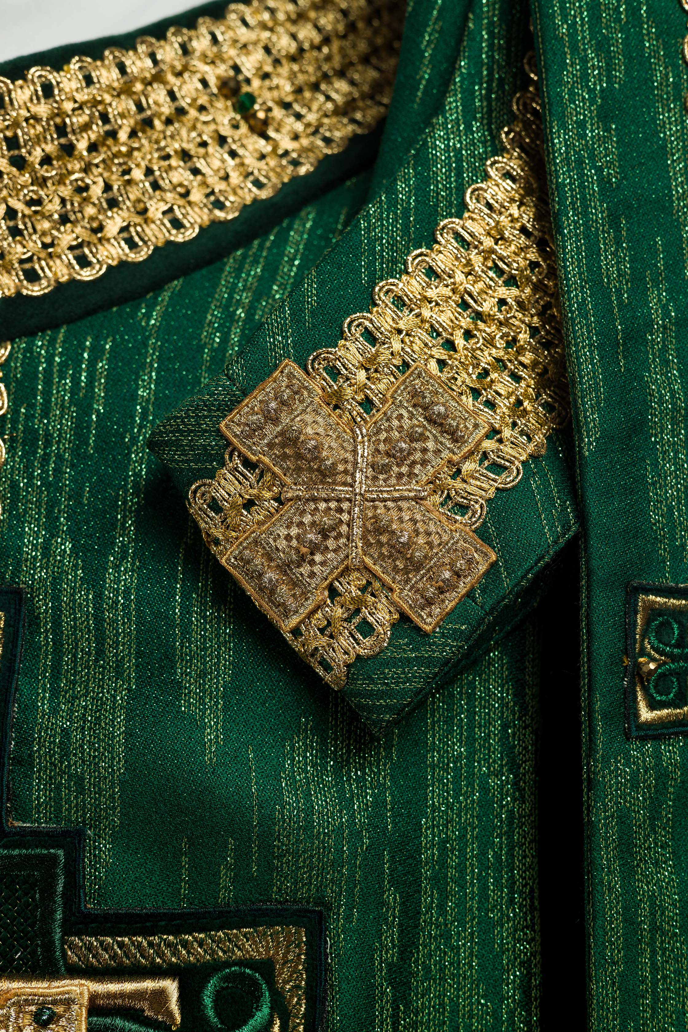 Casulla hecha a mano con piedras naturales Handmade 7015 Verde