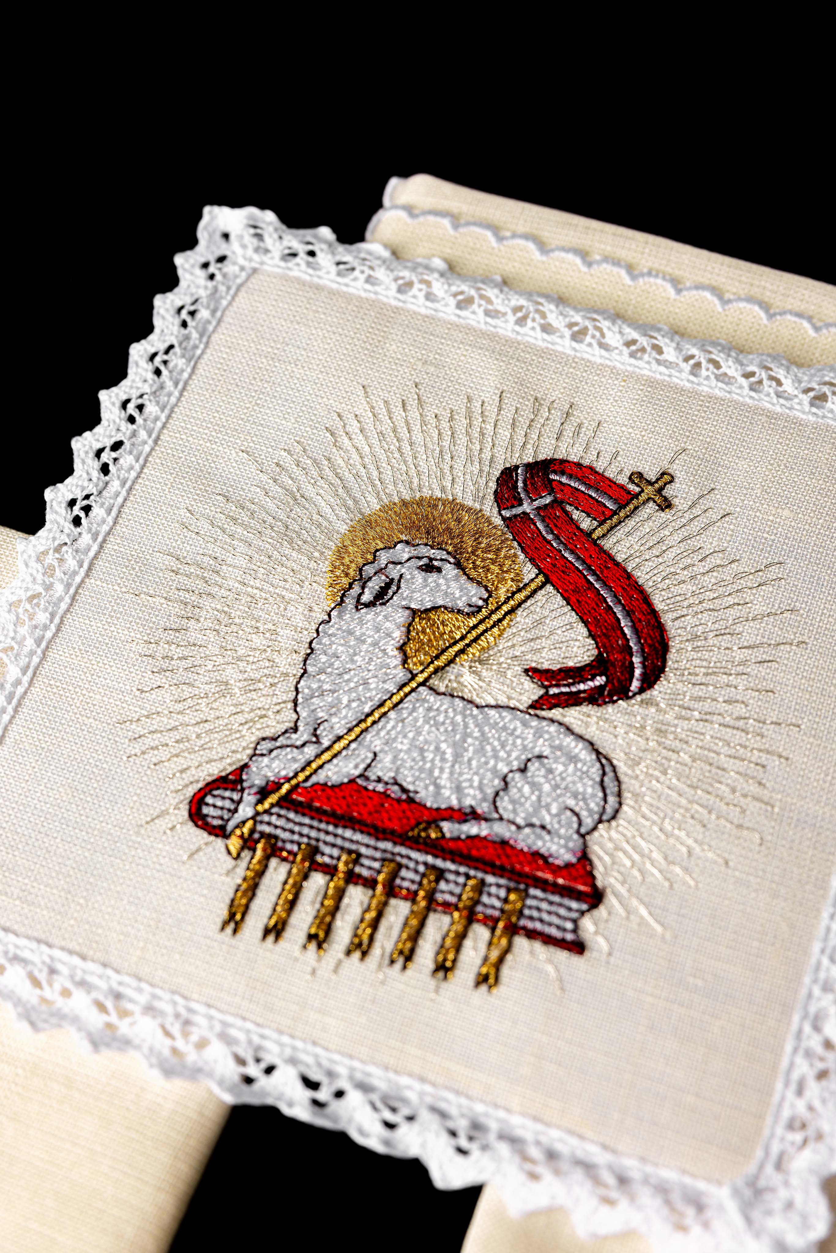 Servicio de altar lino con bordado Cordero