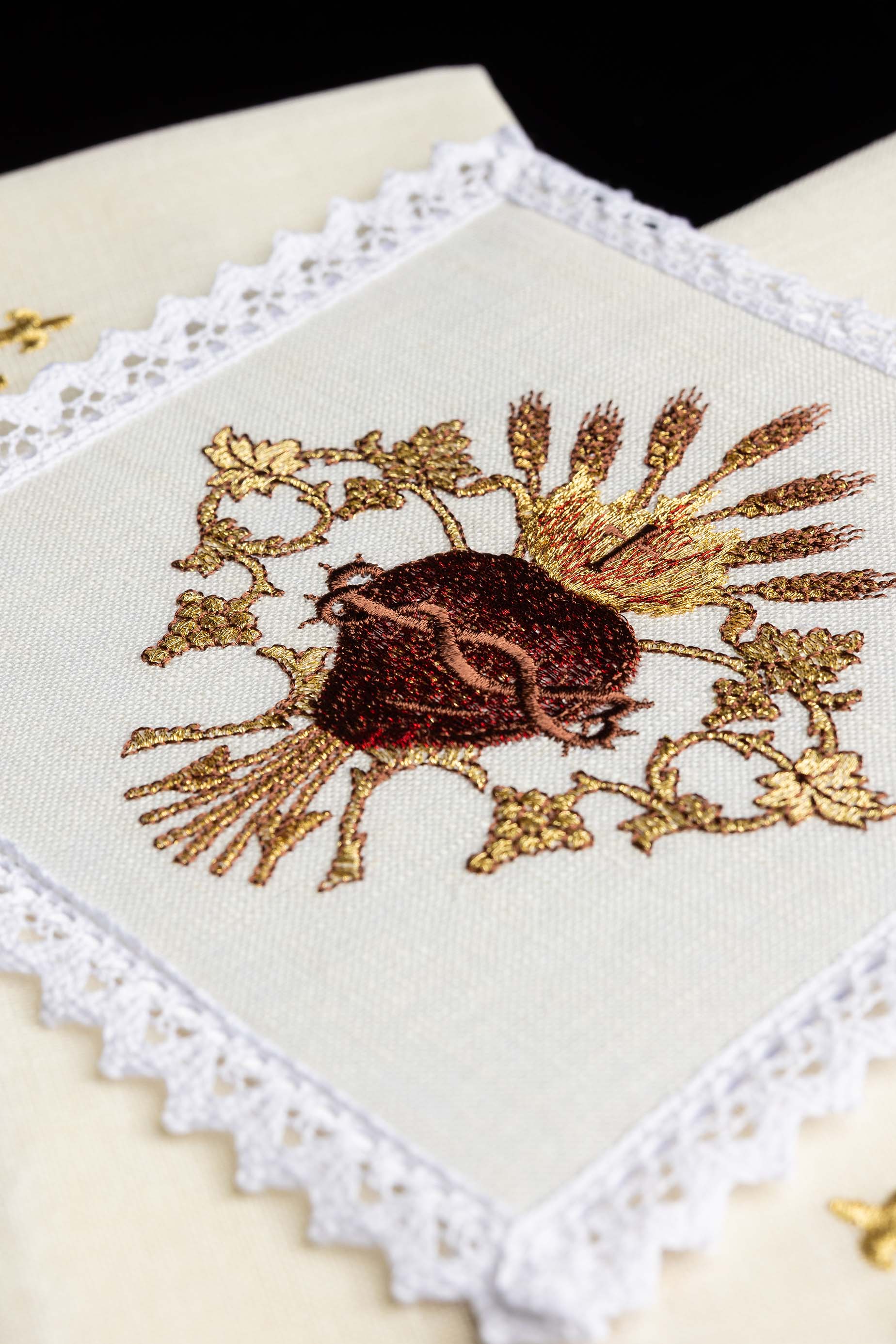 Servicio de altar lino con bordado Cáliz