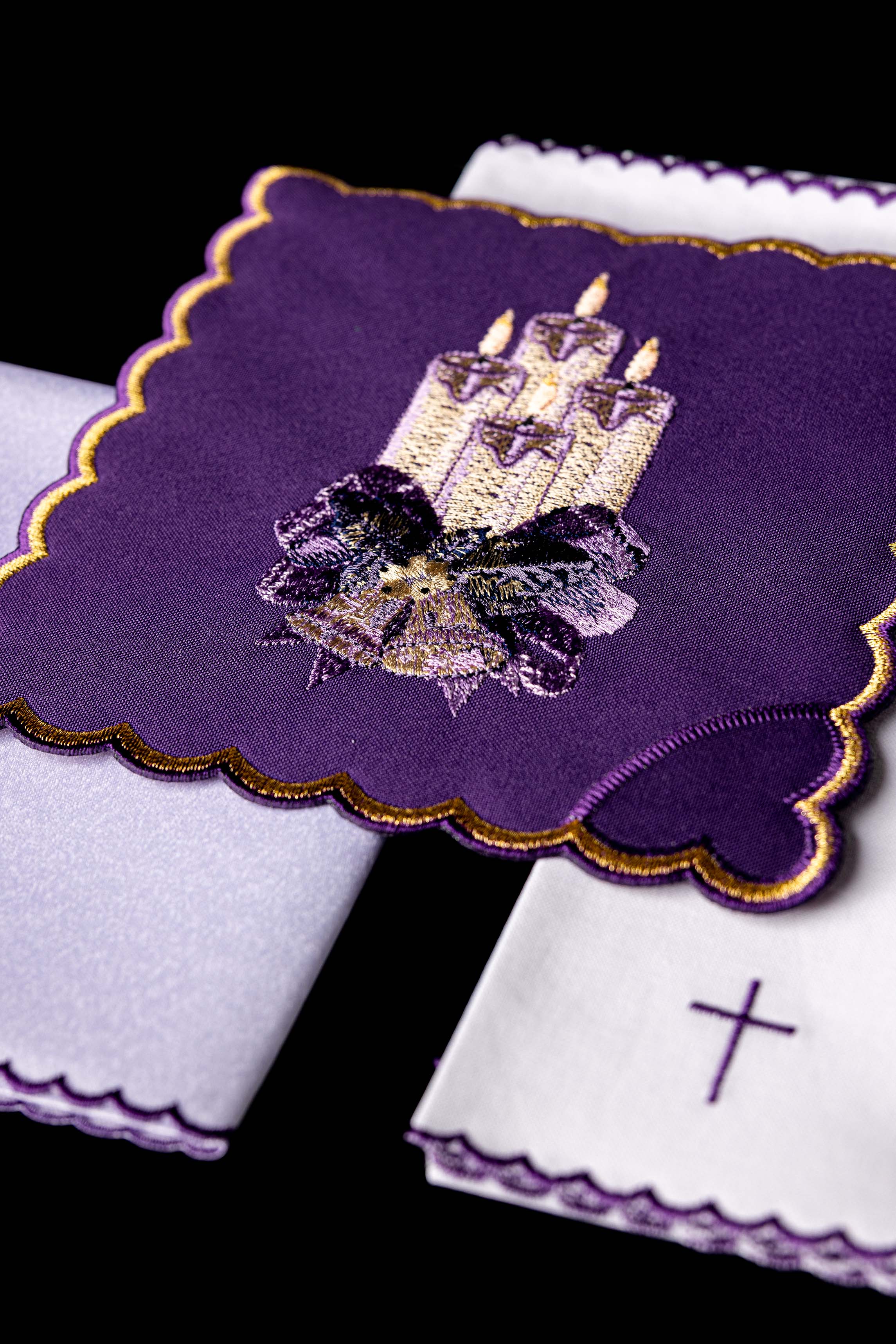 Servicio de altar bordado para Adviento