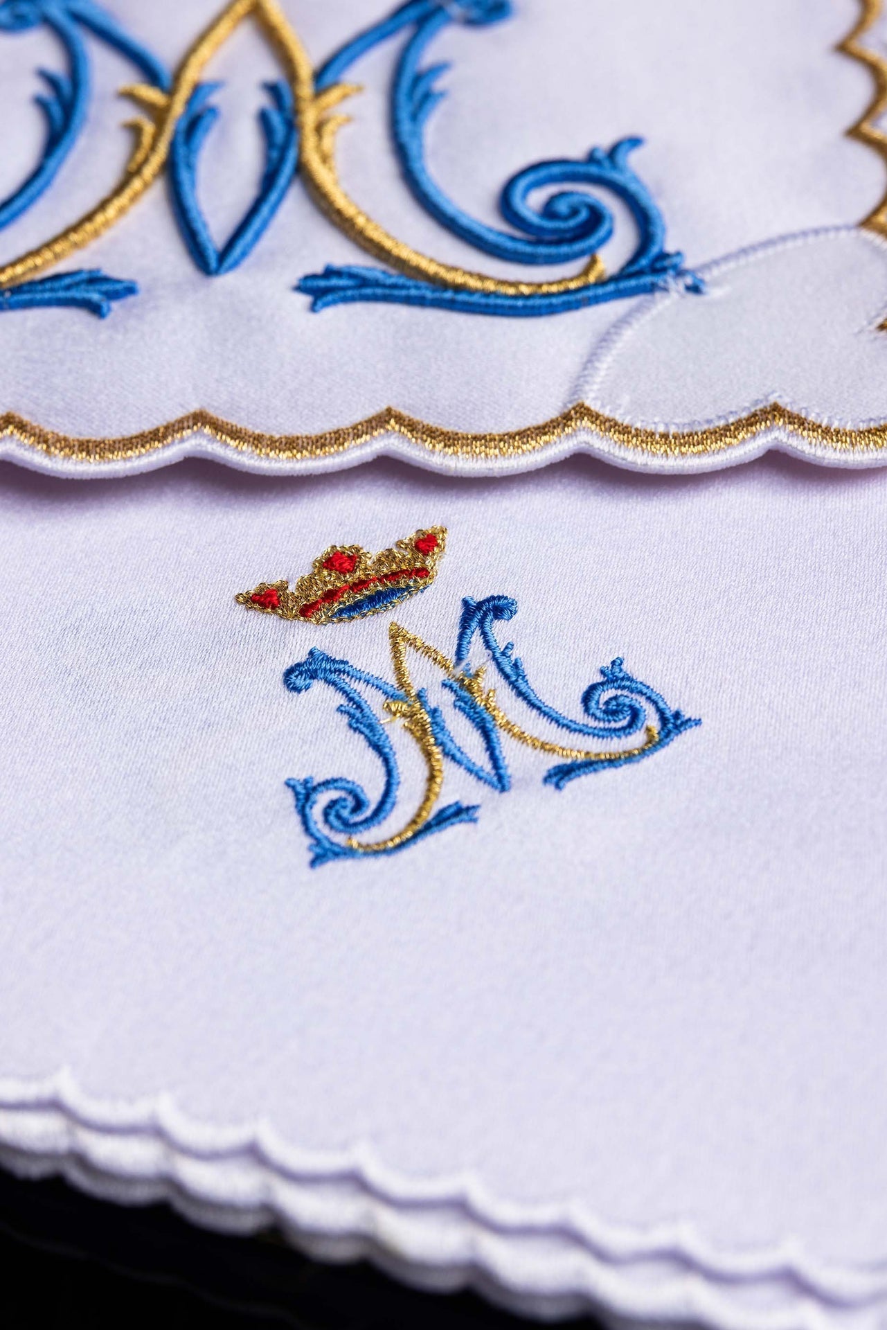 Servicio de altar bordado Mariano azul