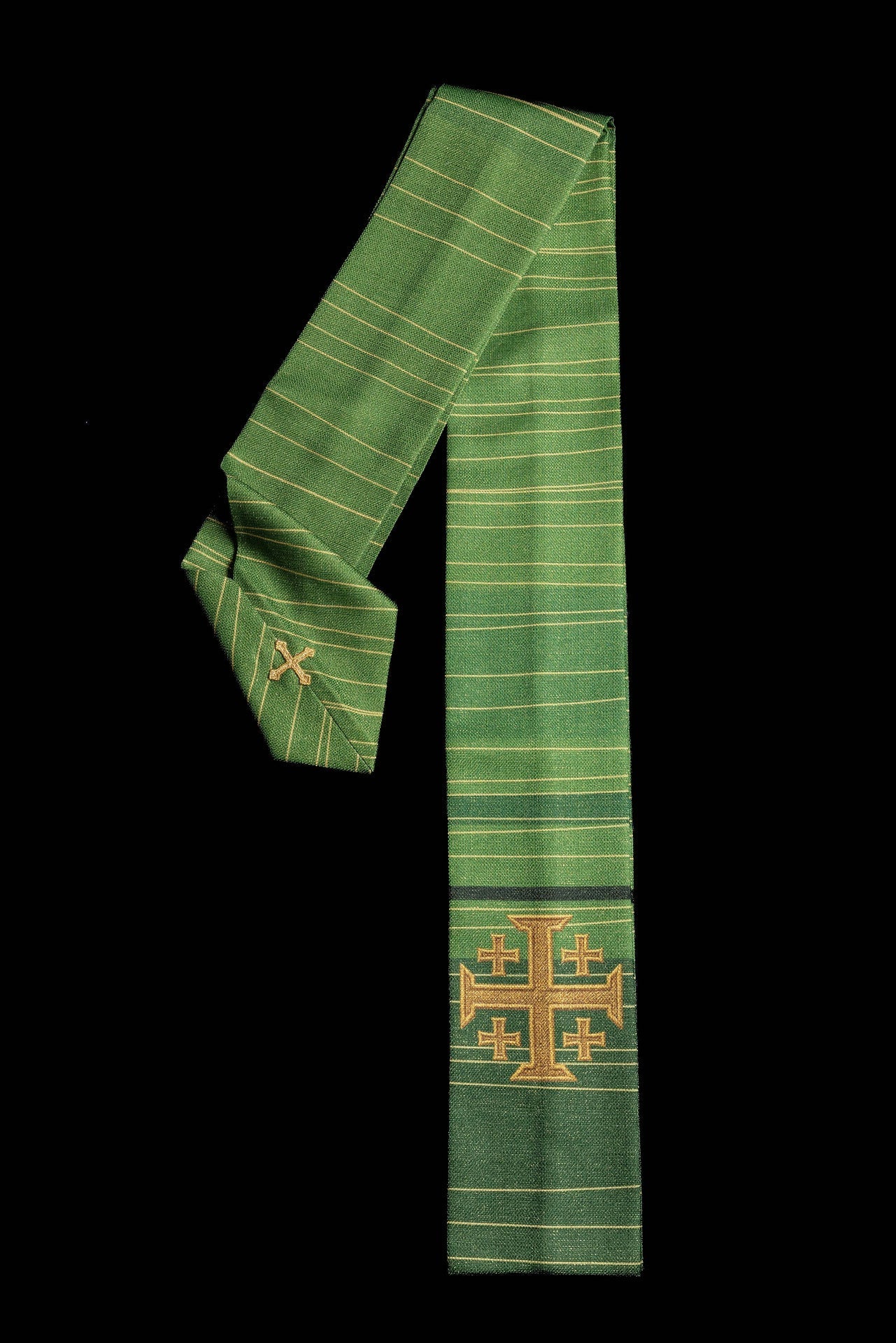 Casulla estampada con la Cruz de Jerusalén en color verde