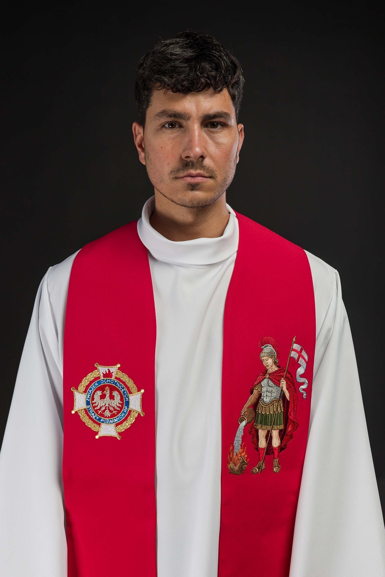 Estola bordada con la imagen de San Floriano