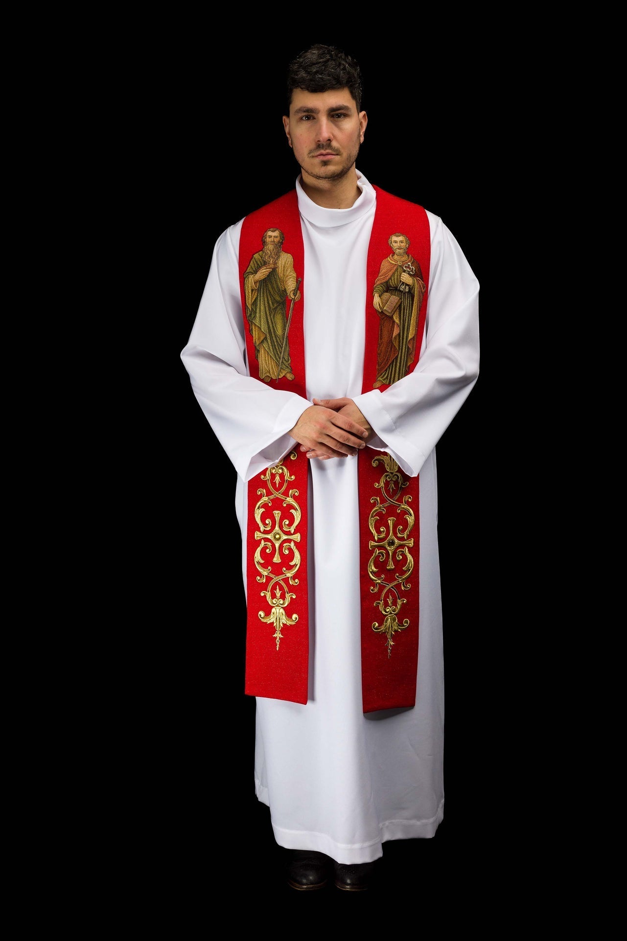 Estola ricamente bordada con la imagen de San Pedro y San Pablo