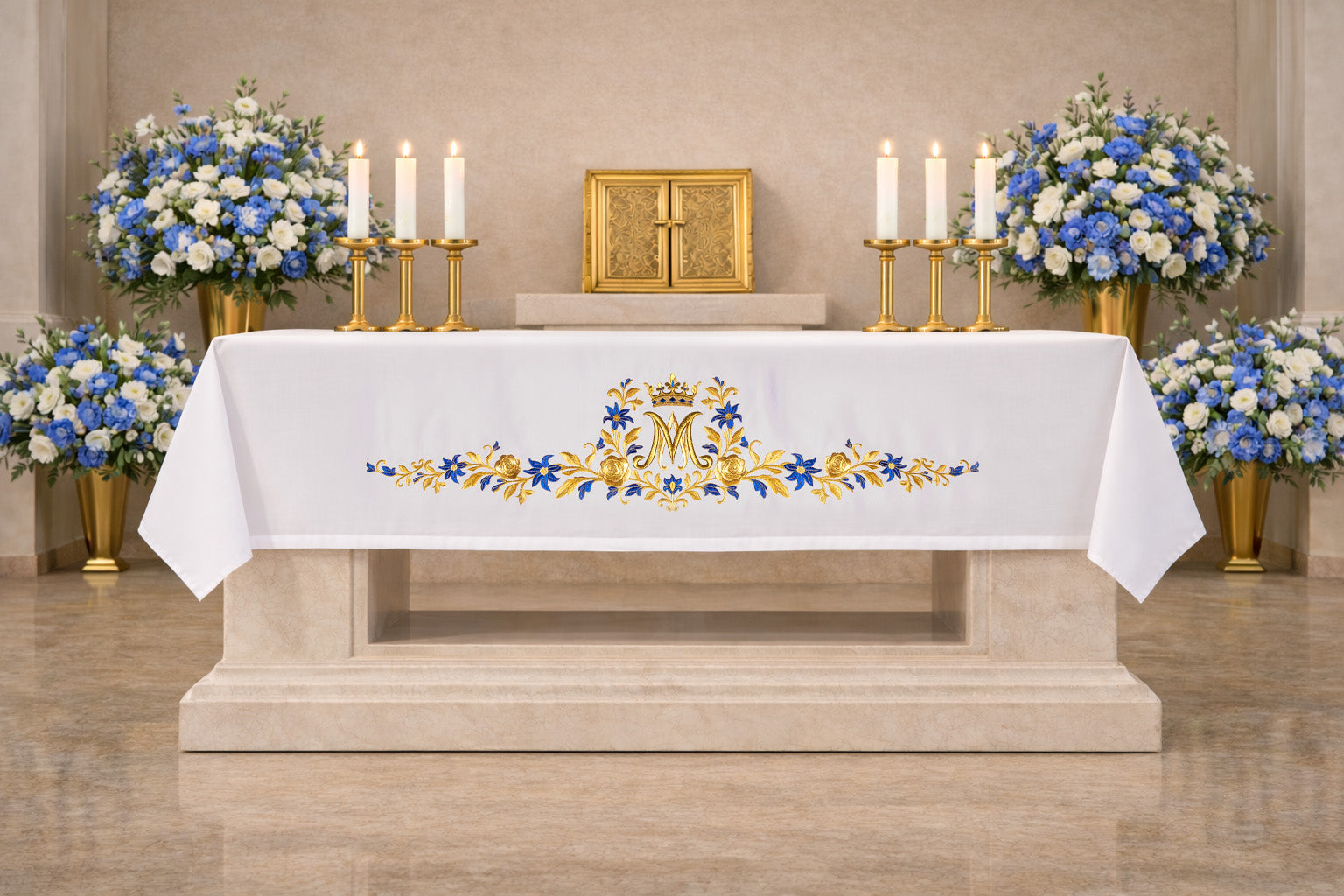 Mantel de altar con símbolo mariano bordado