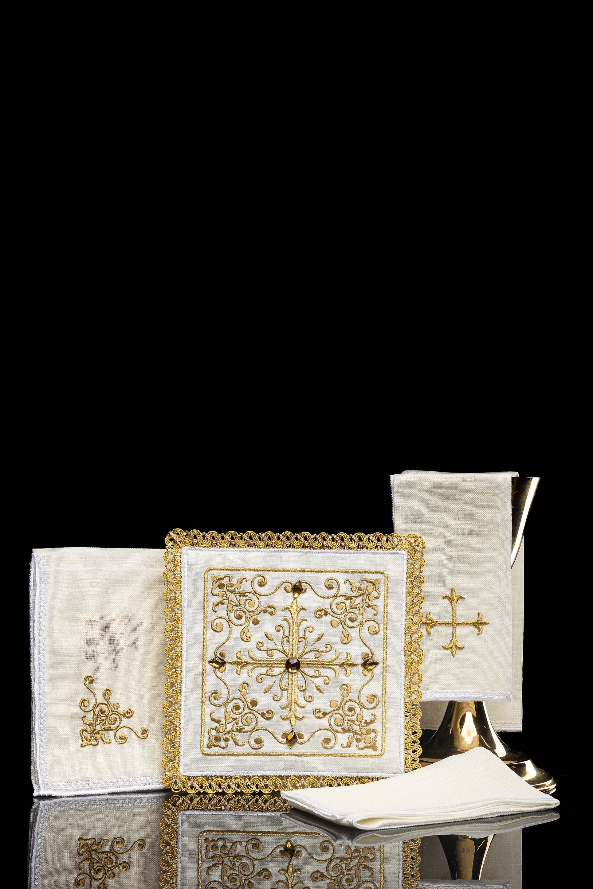 Servicio de altar lino con bordado en cruz