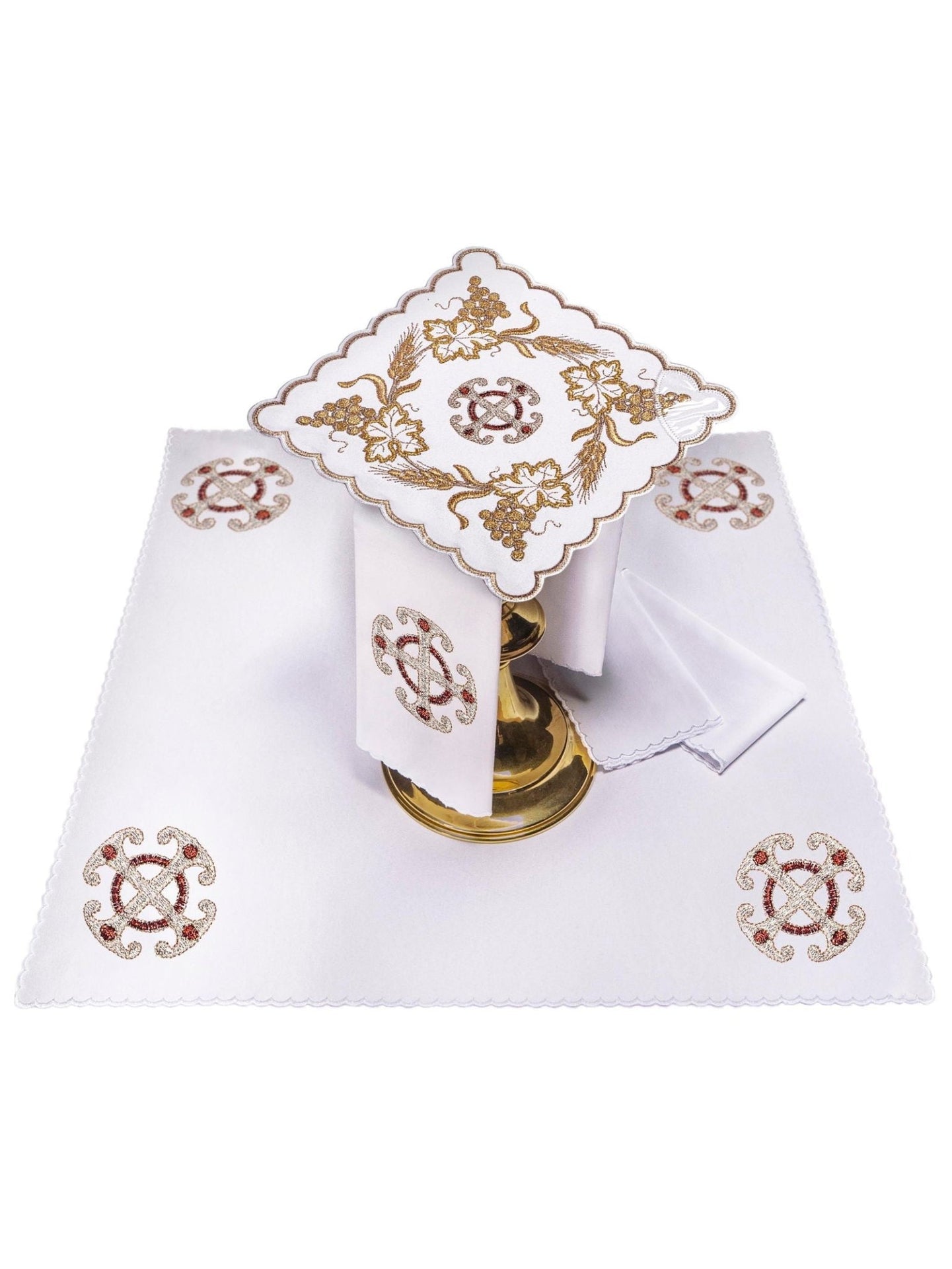 Servicio de altar ricamente bordado