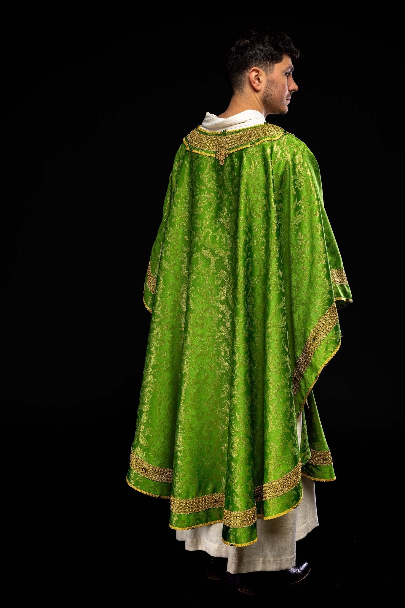 Casulla hecha a mano con piedras naturales Handmade 7010 Verde