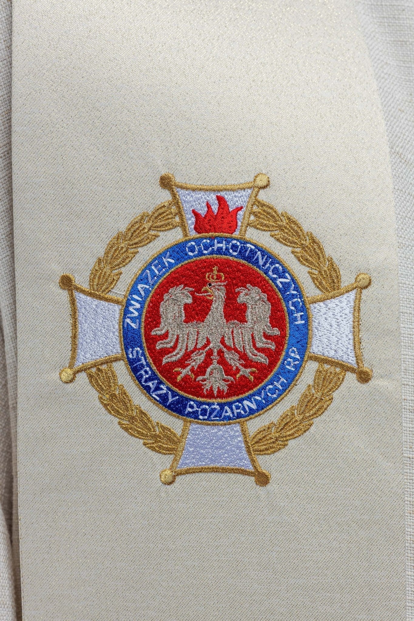 Estola bordada con la imagen de San Florián