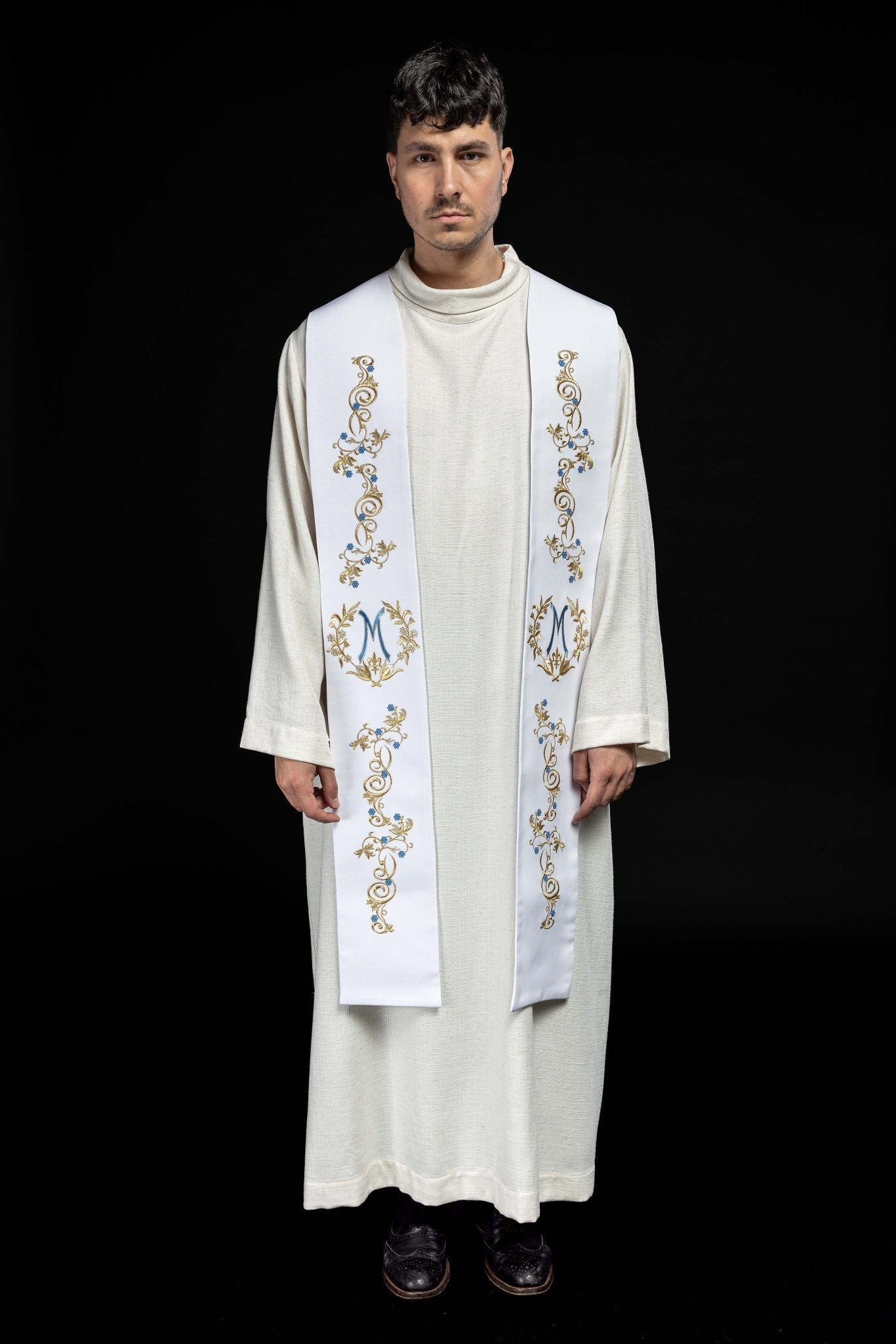 Estola mariana bordada - blanca