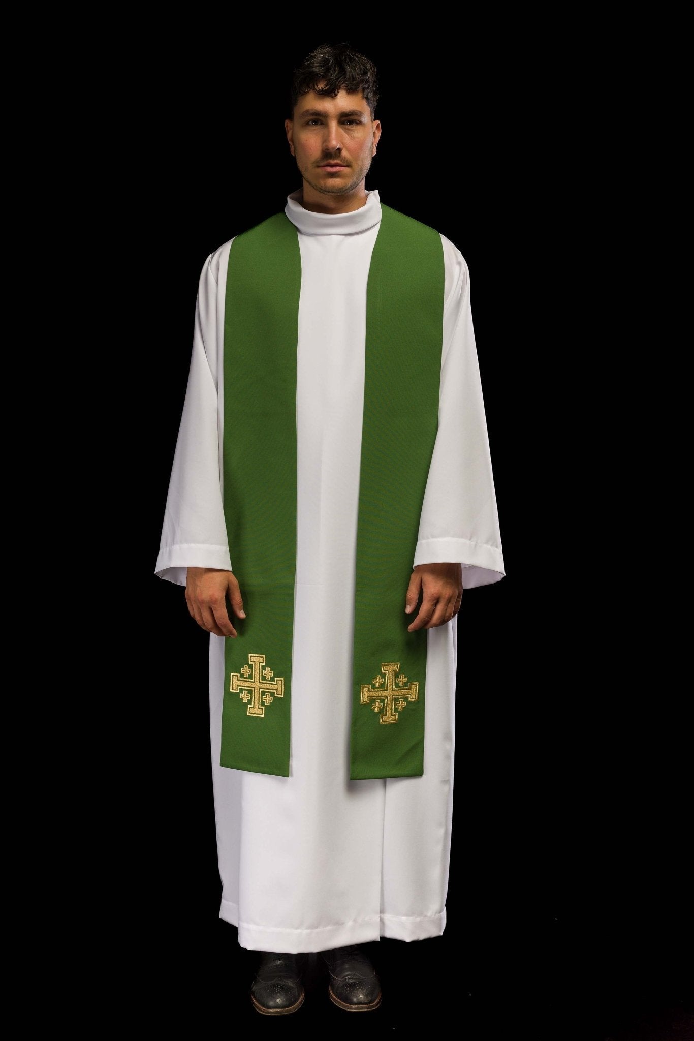 Estola verde con bordado Cruz de Jerusalén