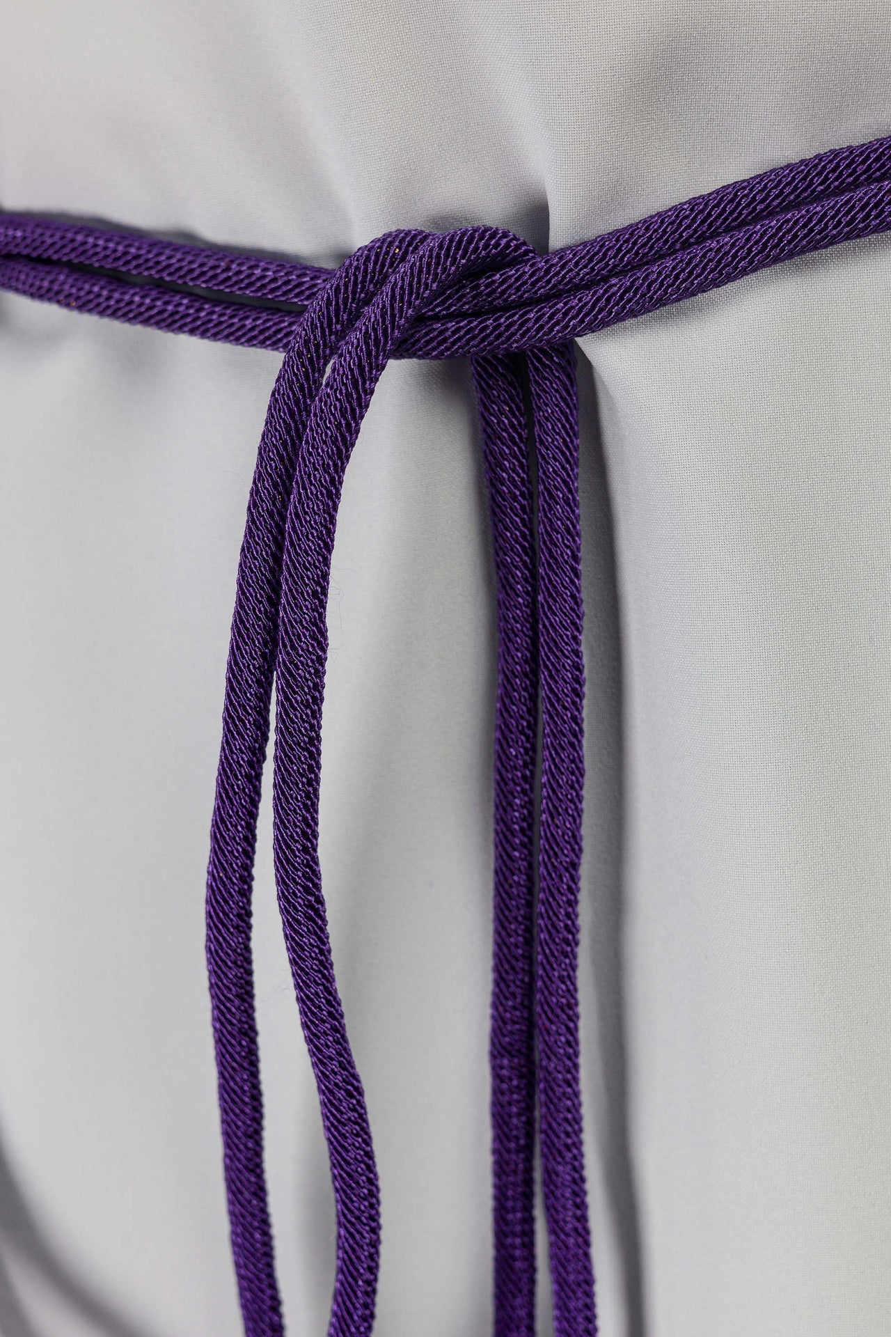 Cíngulo litúrgico morado premium