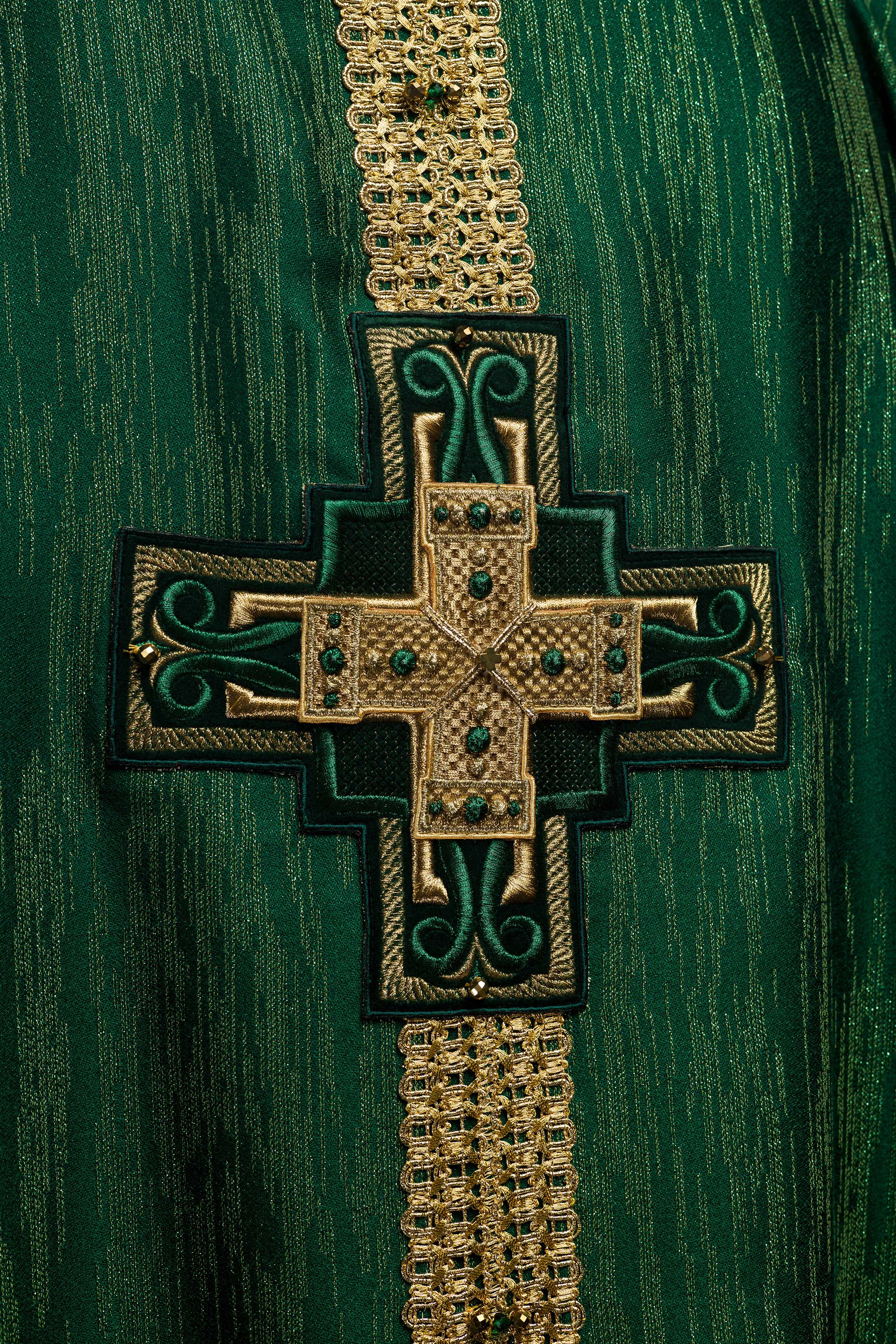 Casulla hecha a mano con piedras naturales Handmade 7015 Verde