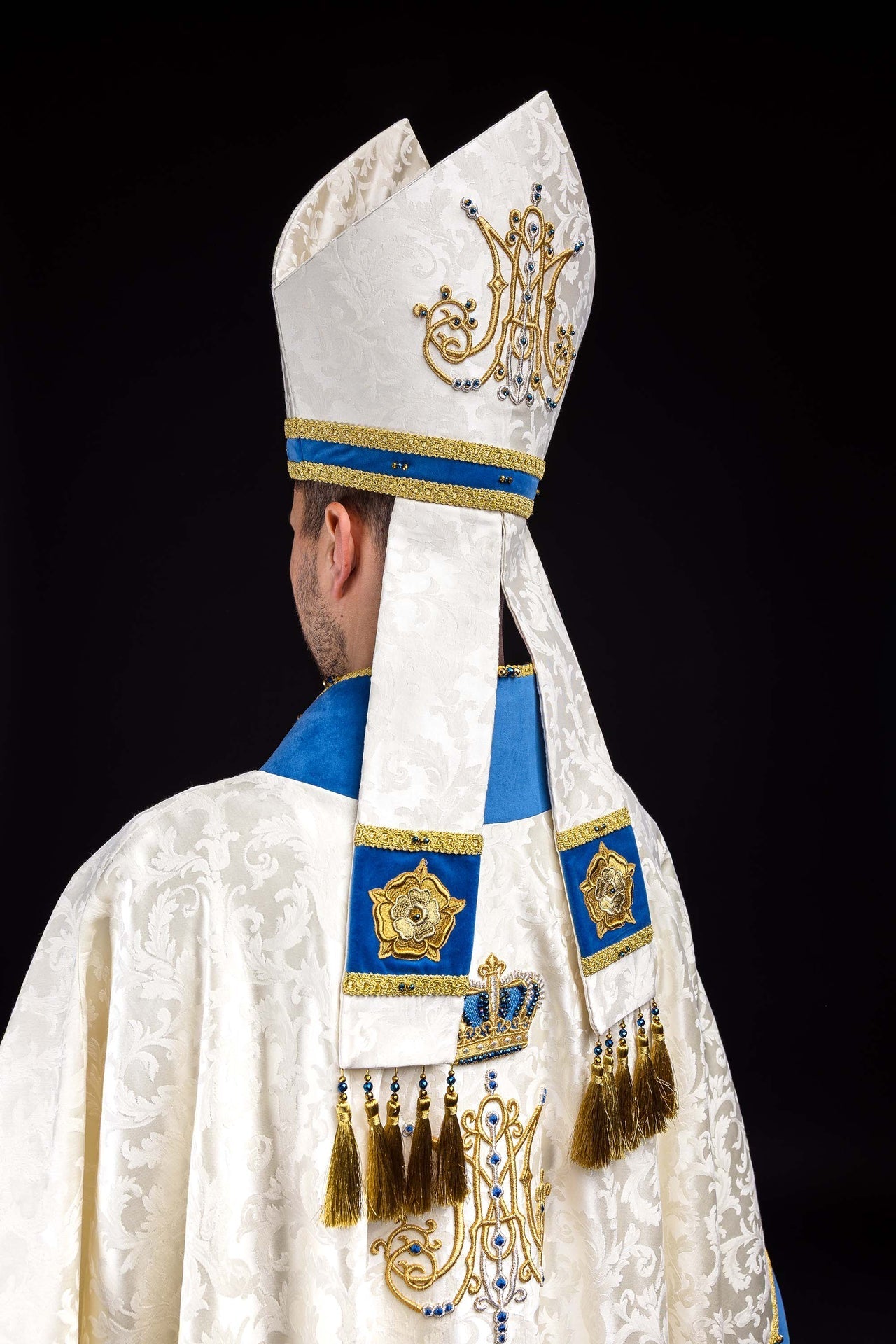 Mitra mariana hecha a mano con piedras naturales Handmade 9006