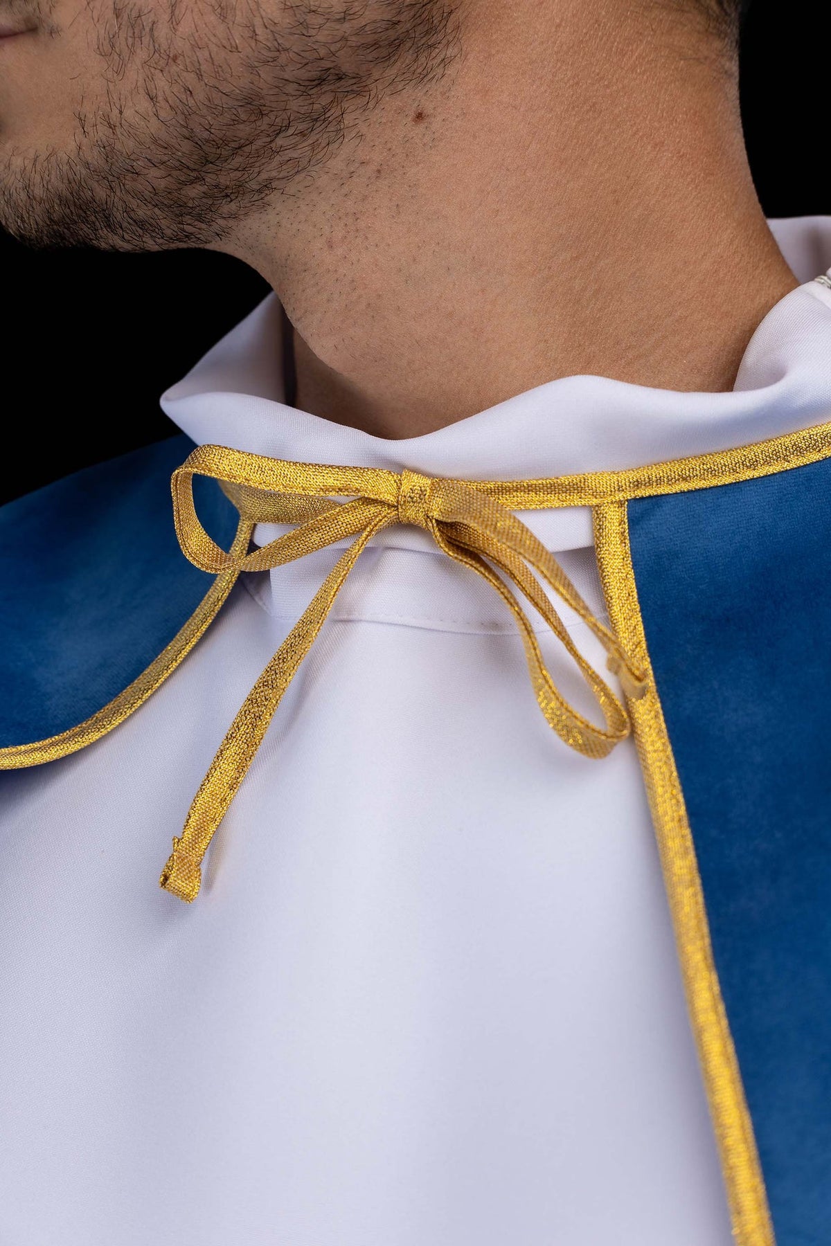 Capa para monaguillos de terciopelo, azul con ribete dorado