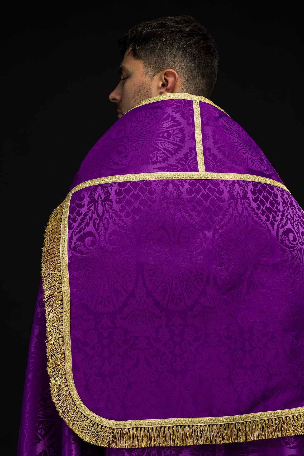 Capa pluvial romana lisa de jacquard color violeta