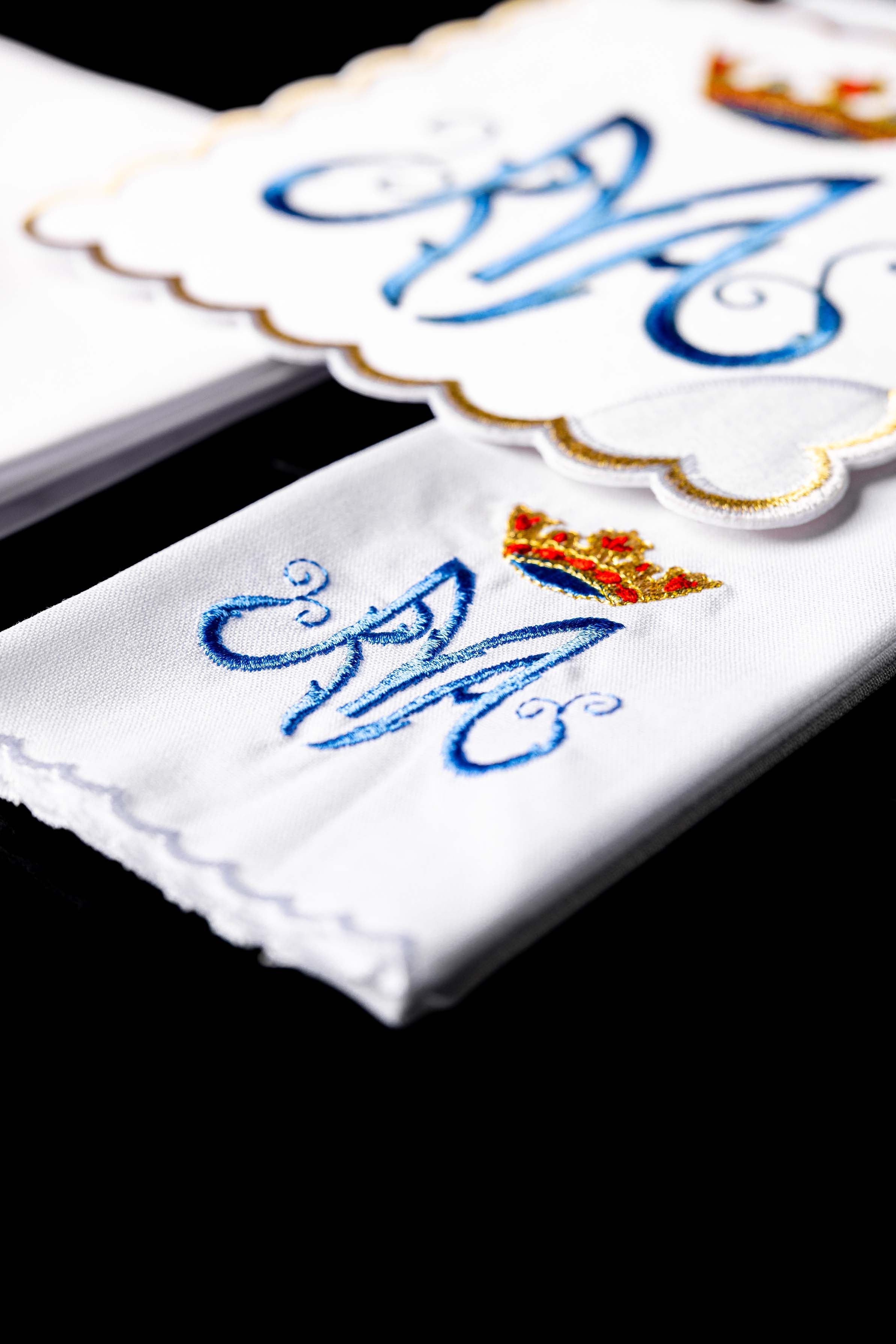 Servicio de altar mariano bordado azul