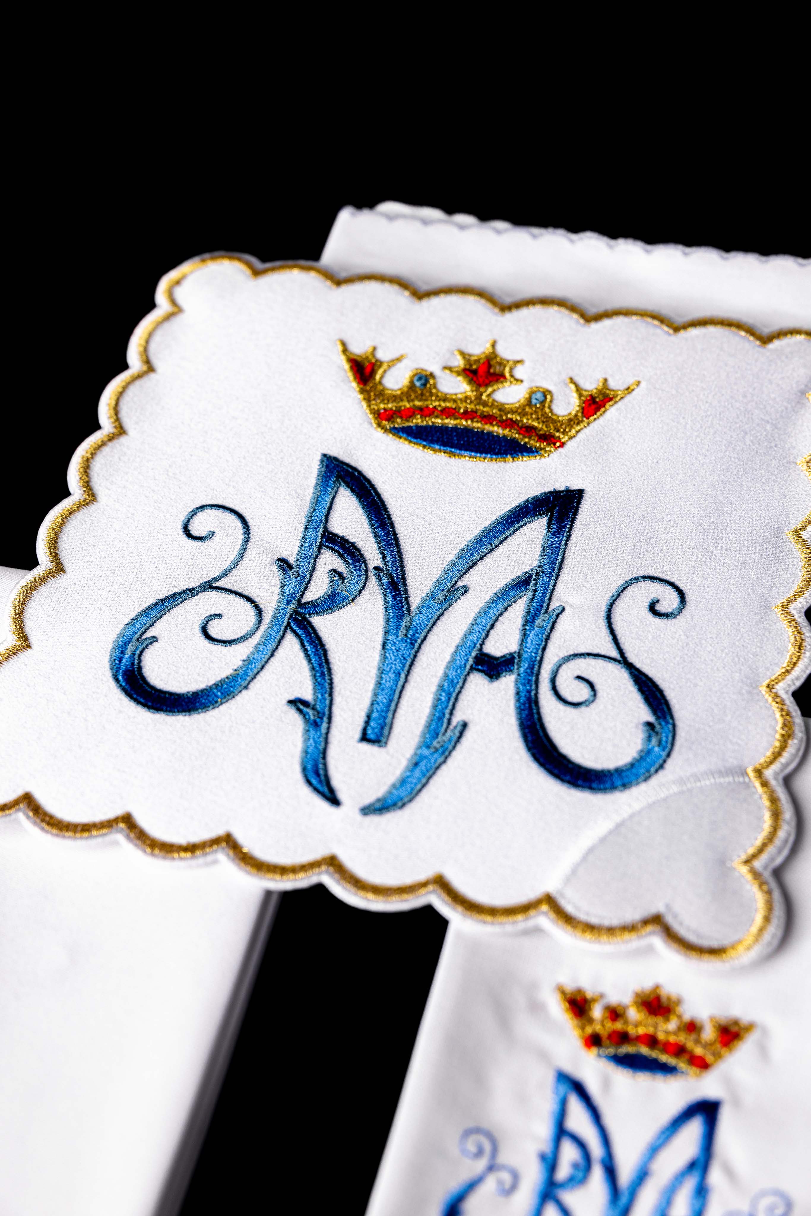 Servicio de altar mariano bordado azul