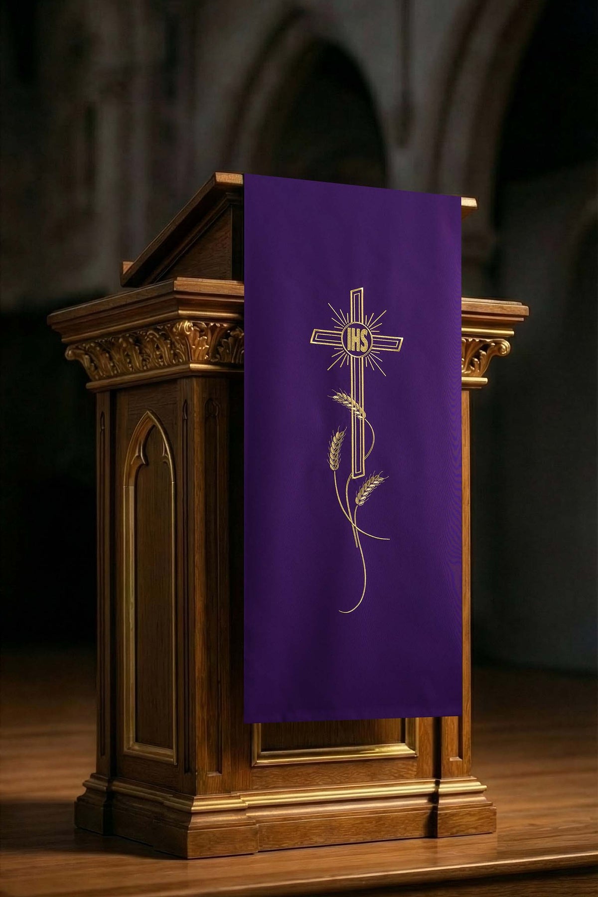 Paño para ambón morado con motivo de cruz bordado