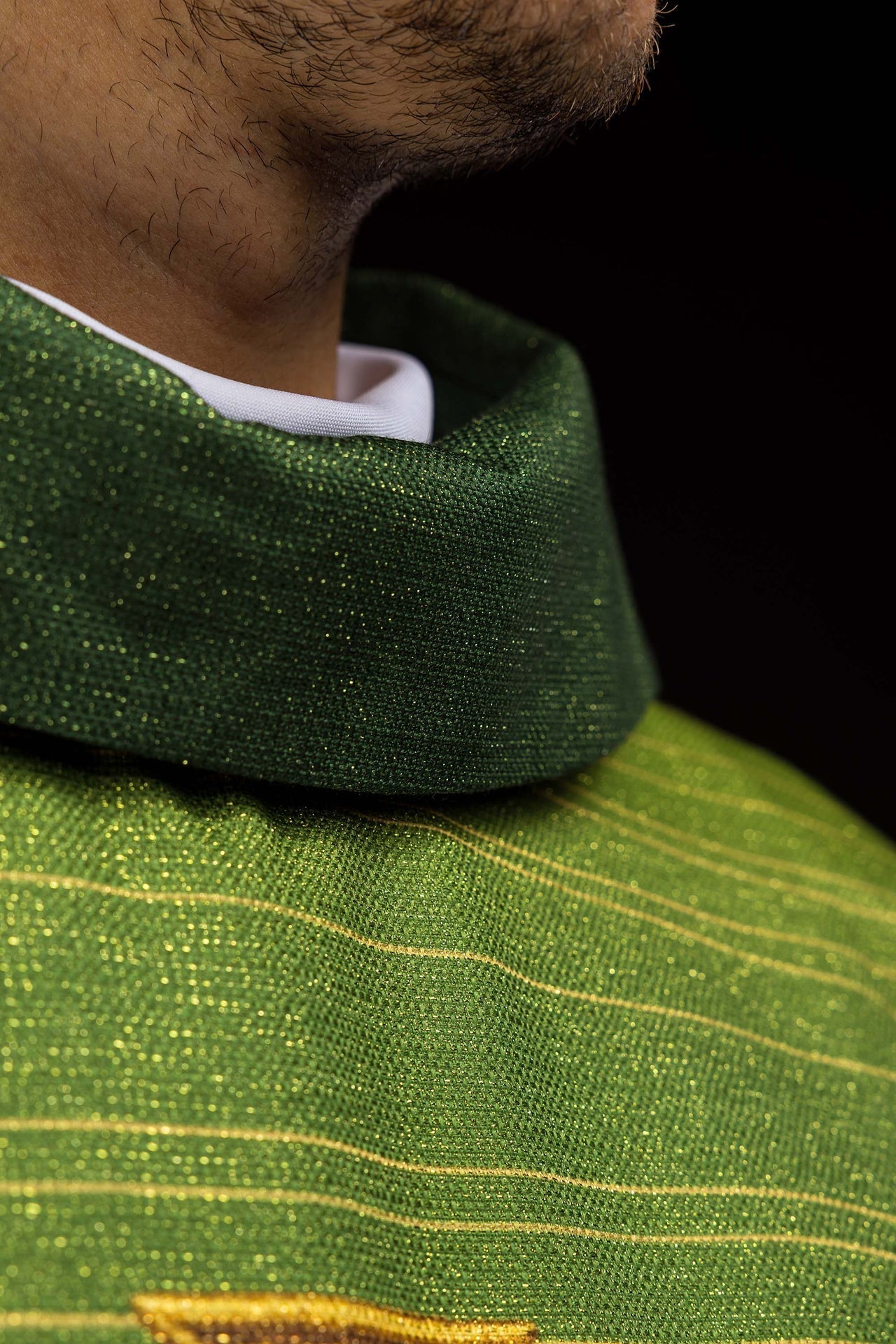 Casulla estampada con la Cruz de Jerusalén en color verde