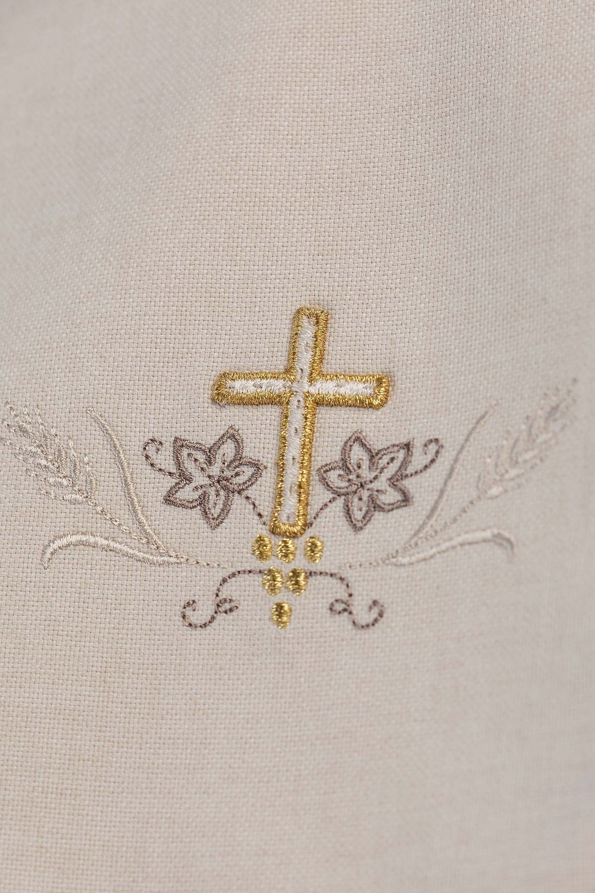 Palio para lector beige con cruz dorada bordada