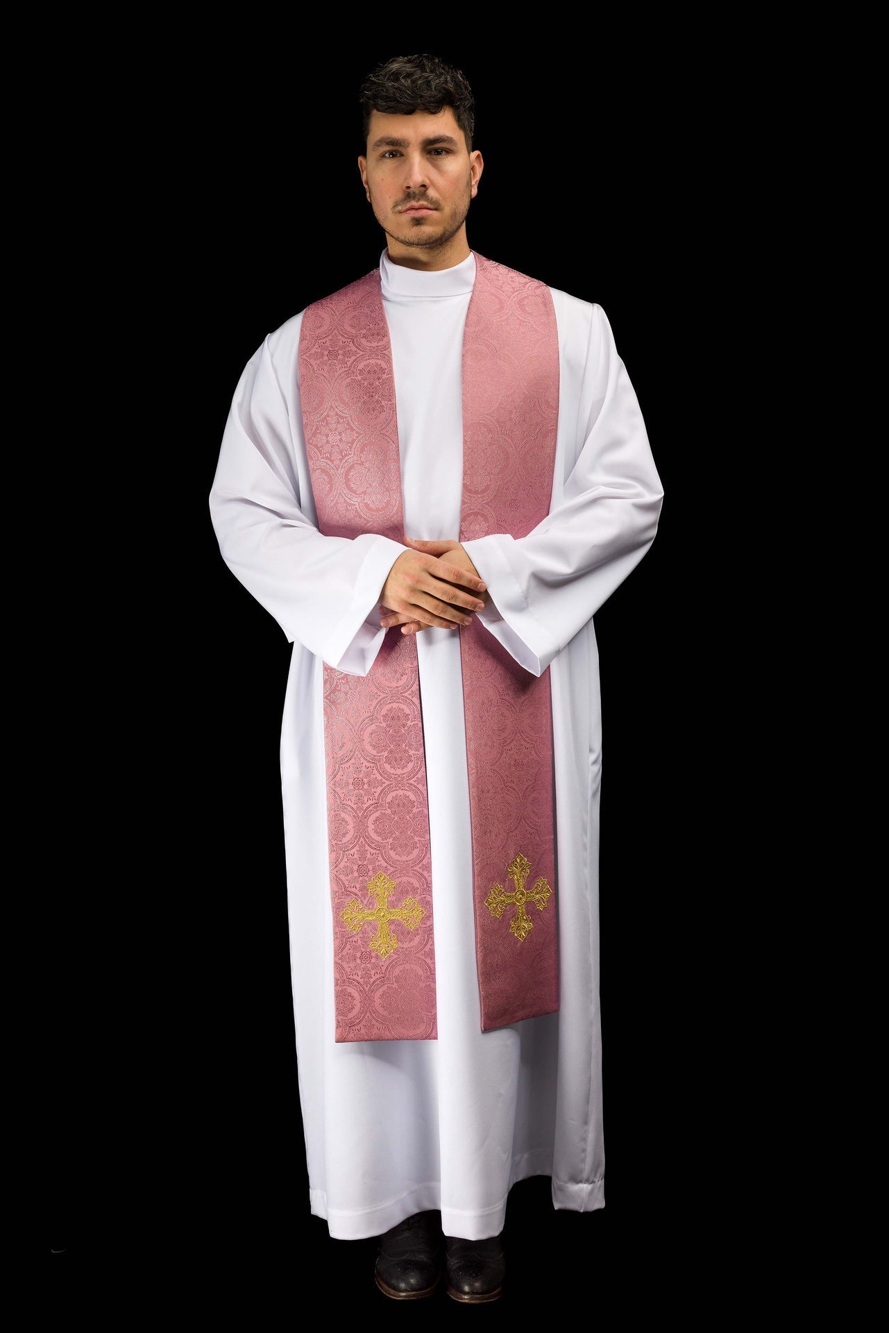 Estola bordada con motivo de cruz tejido jacquard rosa