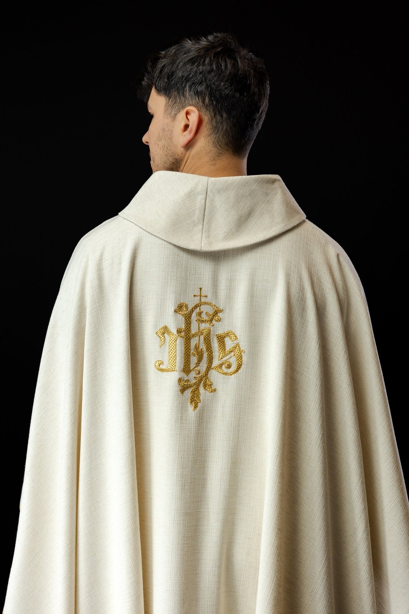 Casulla de color crudo con imagen de la Divina Misericordia