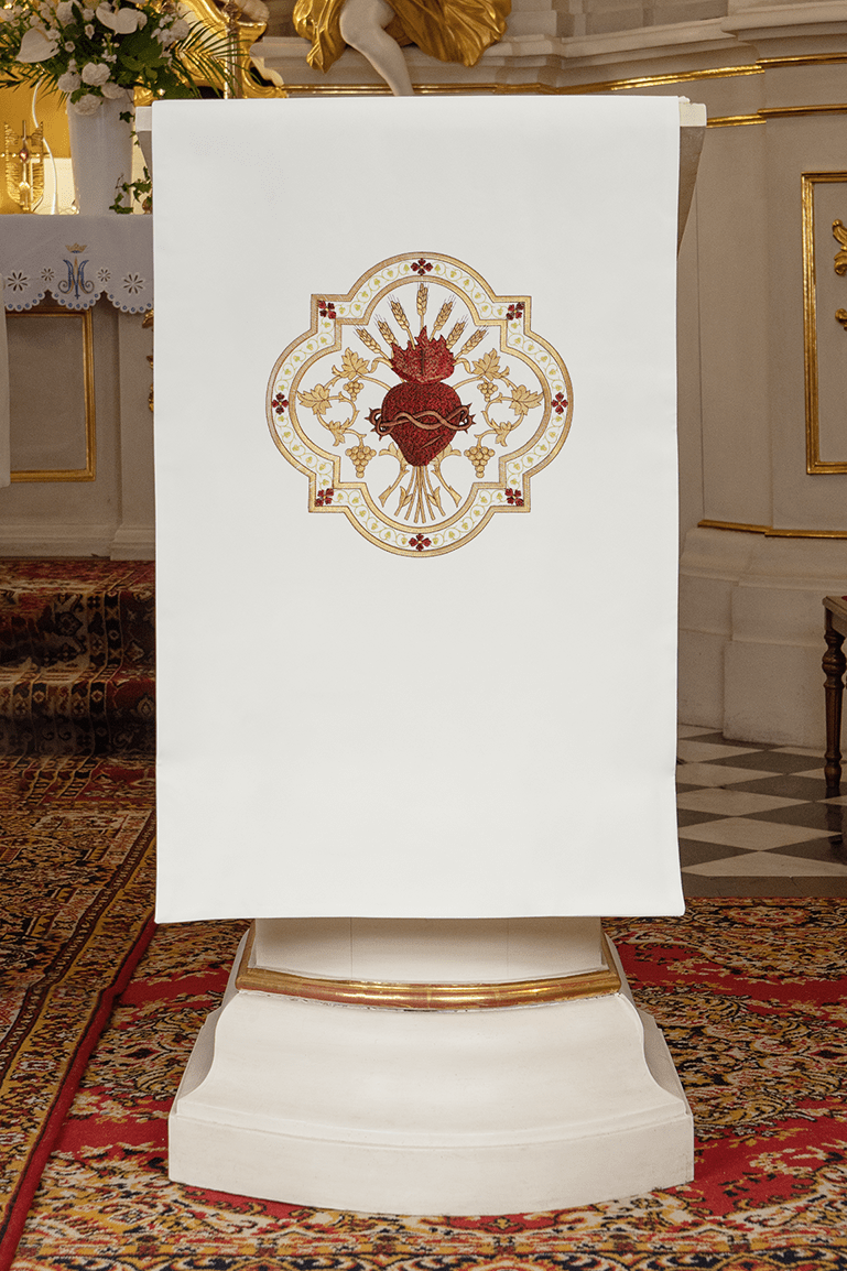 Cubre ambon bordado corazón de Jesús - marfil