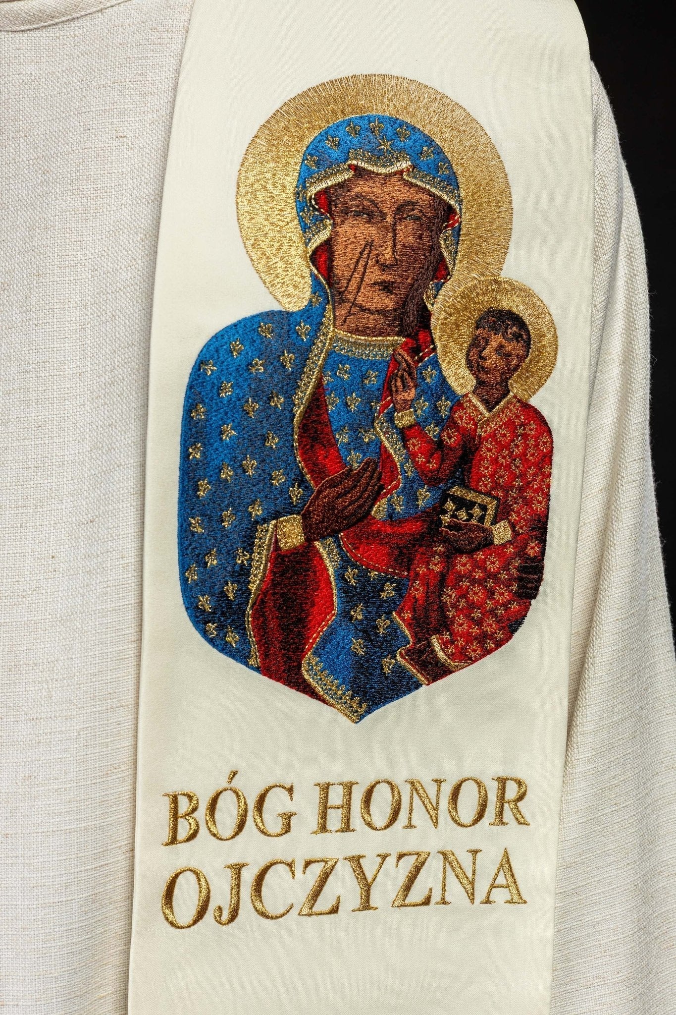 Estola marfil bordada de Nuestra Señora de Czestochowa