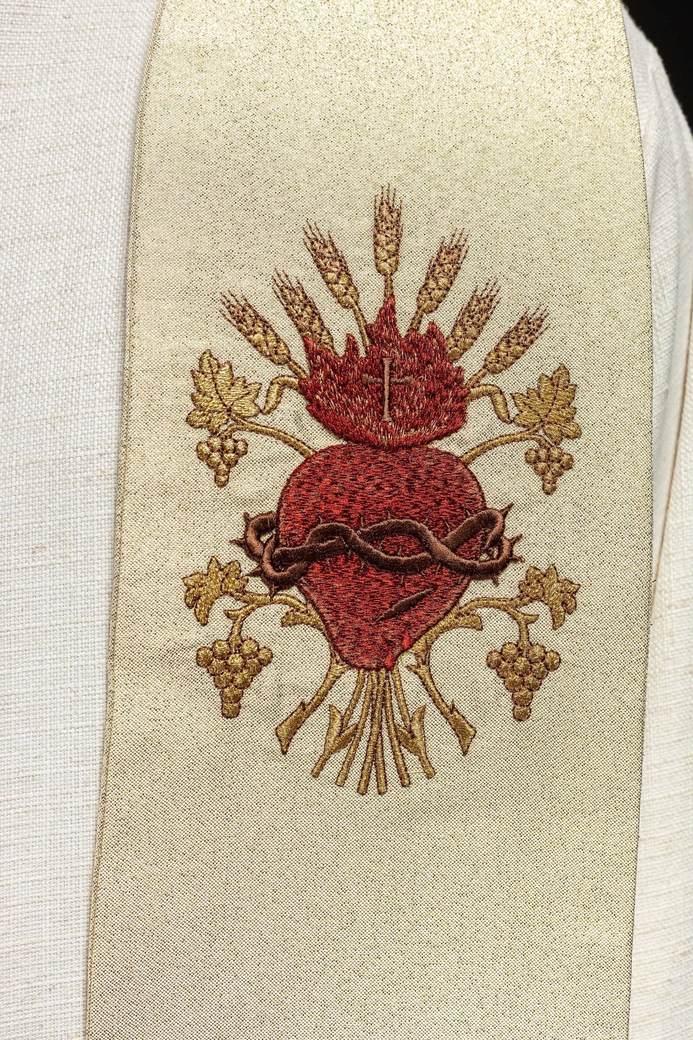 Estola oro con bordado Cruz, IHS y corazón de Jesucristo