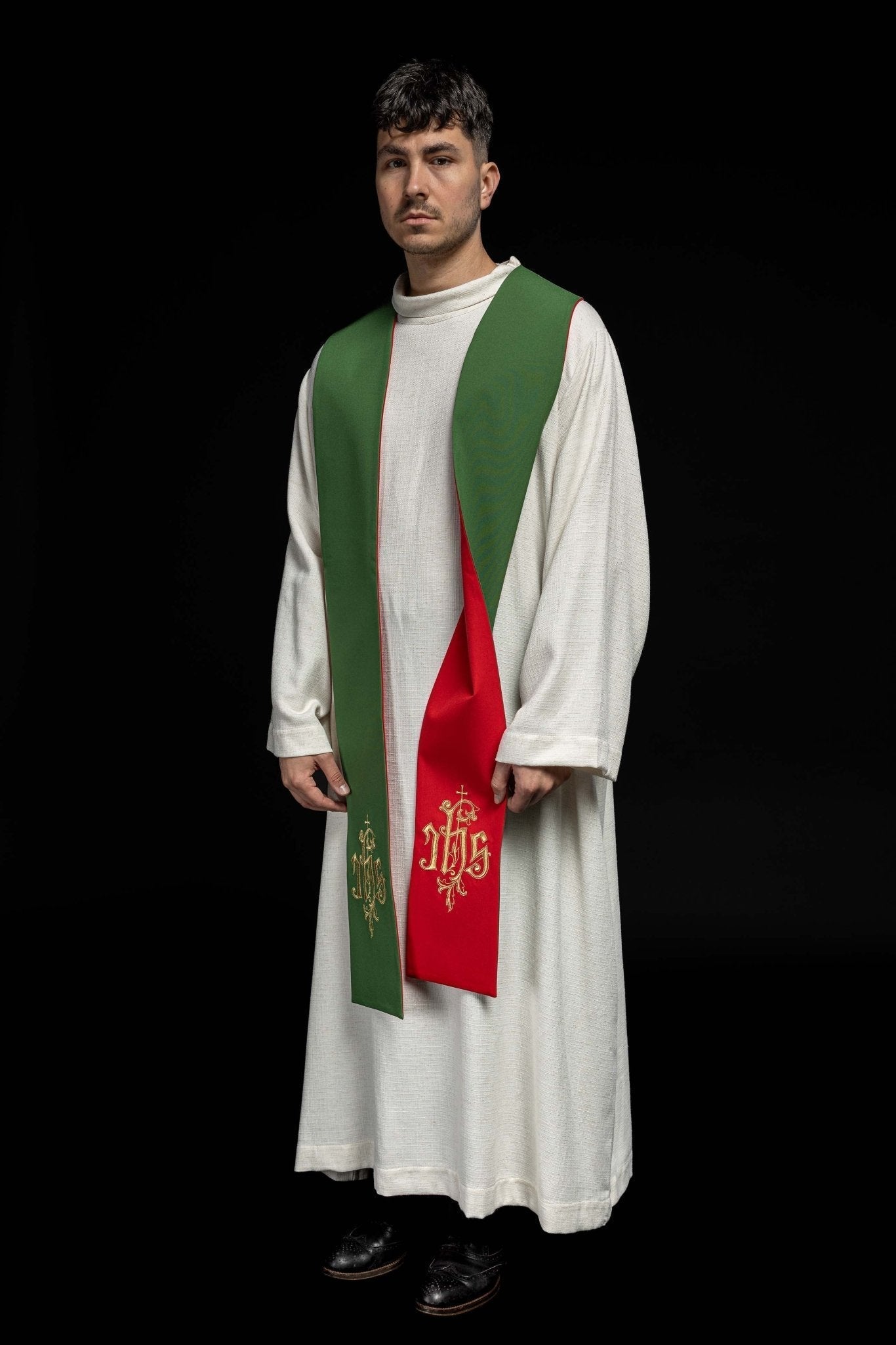 Estola reversible bordada IHS verde-roja