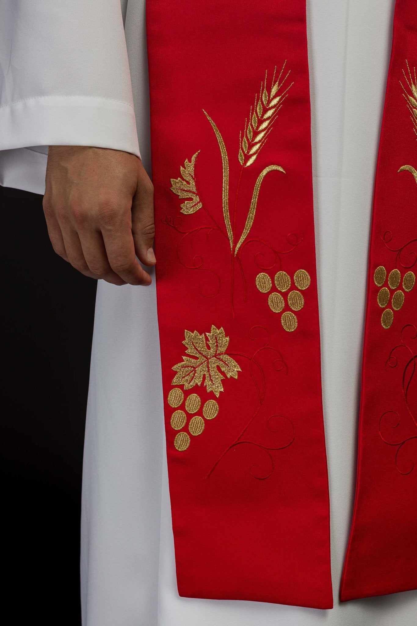 Estola roja con bordado Uvas y Espigas