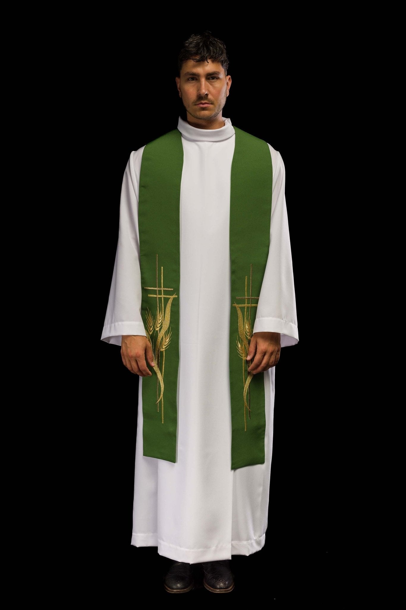 Estola verde con bordado Cruz y Espigas