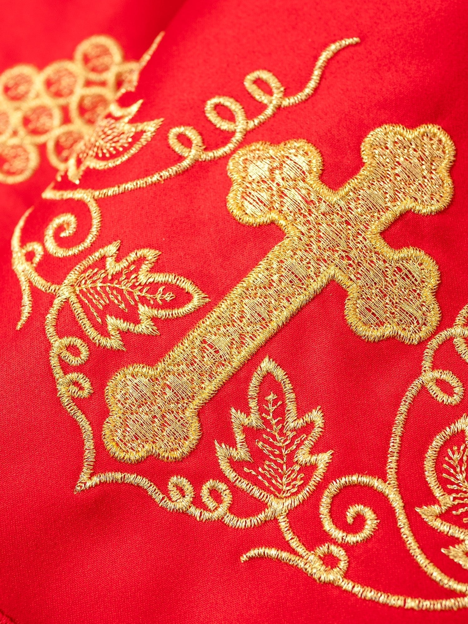 Puntilla de altar con bordado Cruz y Uvas - rojo