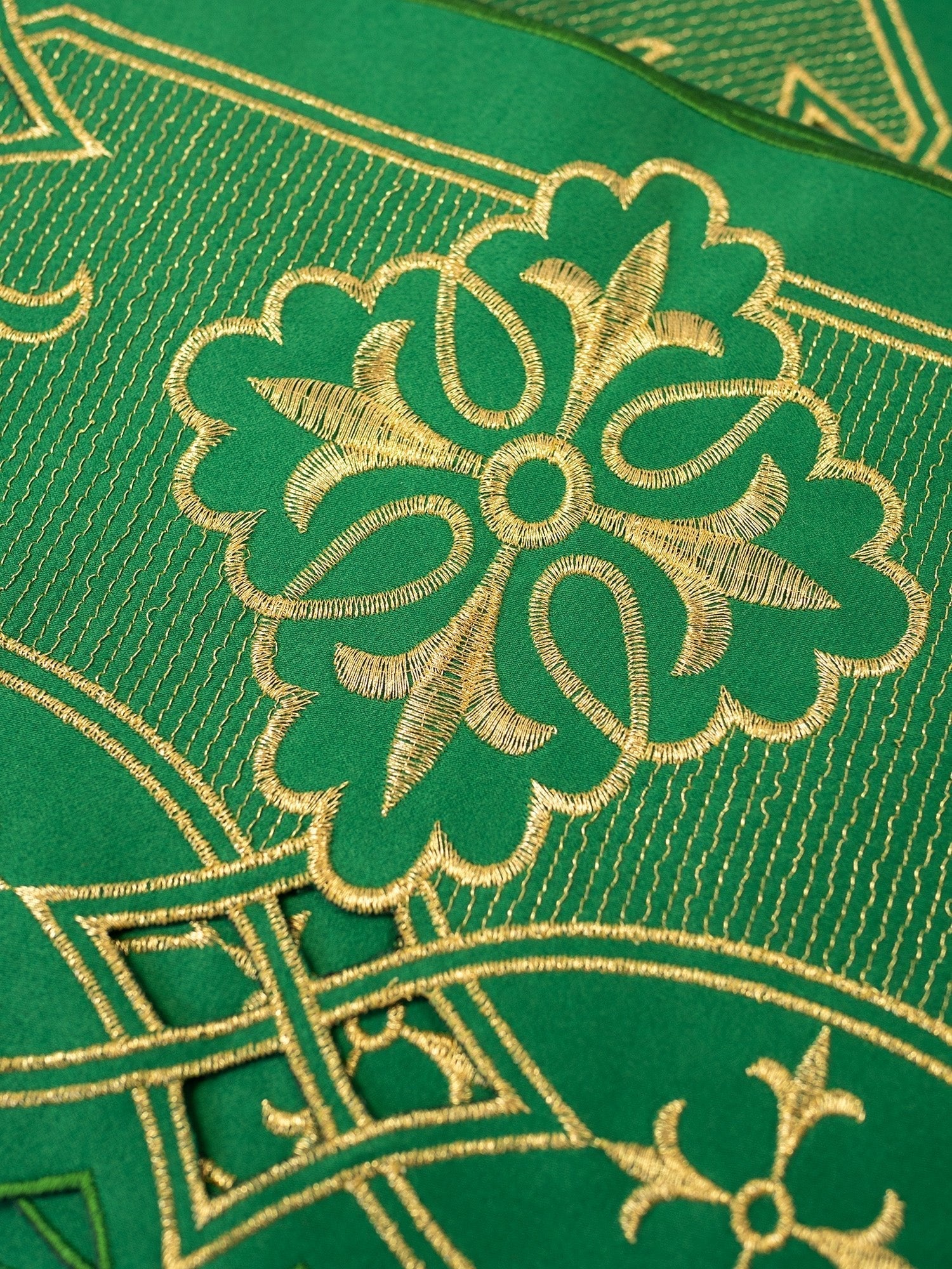 Puntilla de altar con bordado Rosetón - verde